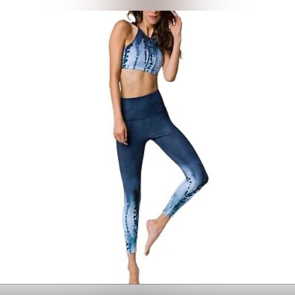 Onzie flow Graphic Tie Dye High Rise Midi Yoga Leggings Ombré Blue
